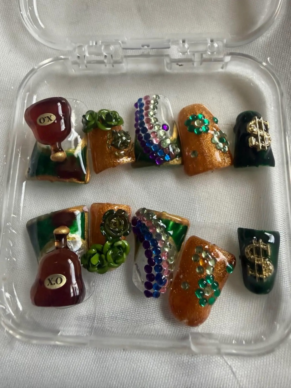 Handcrafted Green & Gold Embellished Womens Press-On Nail Set